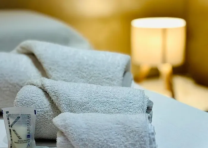 Monti Hideaway - Walk To Colosseum & Forum Apartament *